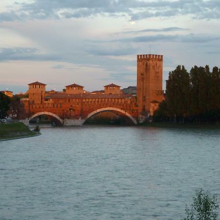 Casa Archi - Vista Sul Fiume Apartamento Verona Exterior foto
